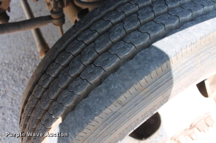 image for item DD5296 2008 Dodge Ram 4500HD bucket truck