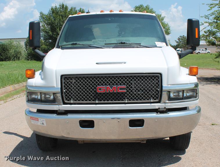 image for item DD5297 2007 GMC C4500 truck cab and chassis