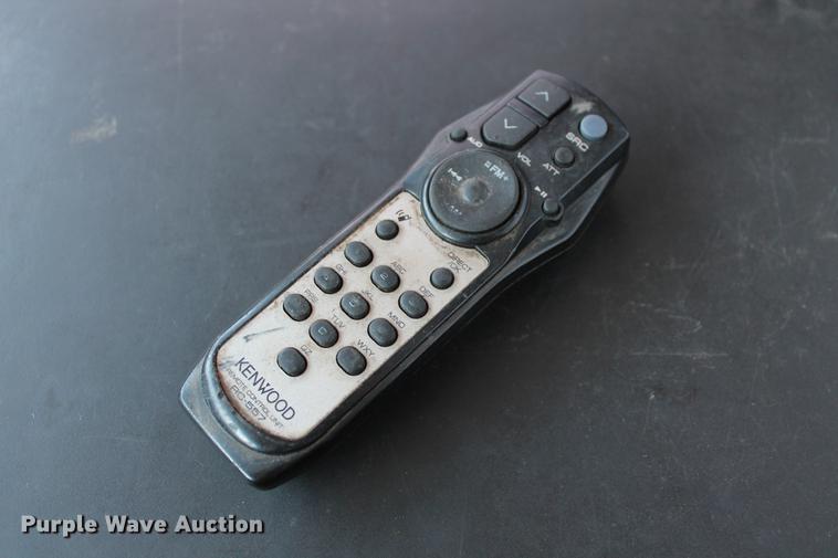 image for item DD5297 2007 GMC C4500 truck cab and chassis