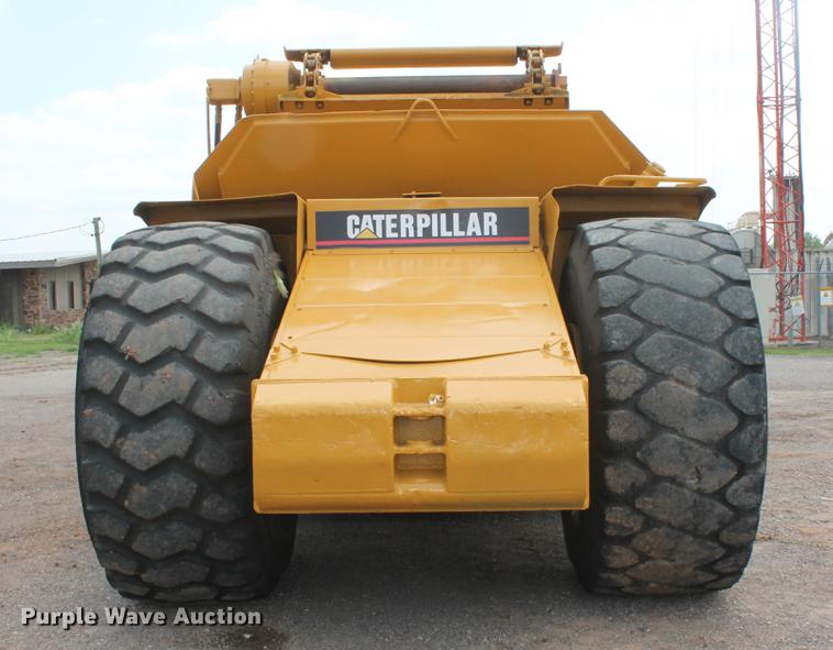 image for item DD5298 2005 Caterpillar 615C elevating scraper