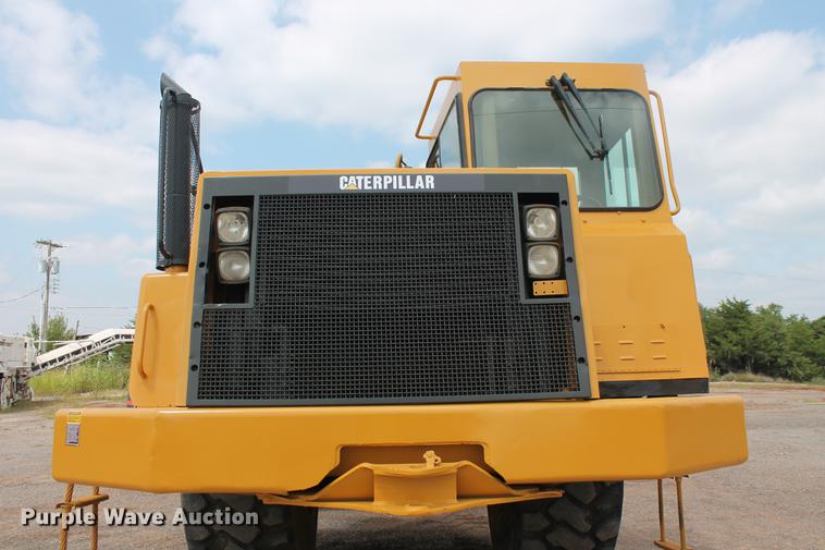 image for item DD5298 2005 Caterpillar 615C elevating scraper