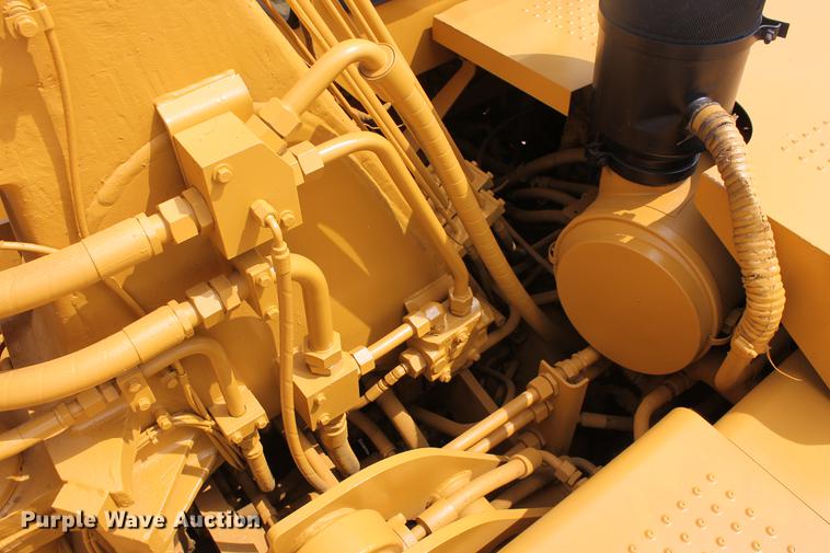 image for item DD5298 2005 Caterpillar 615C elevating scraper