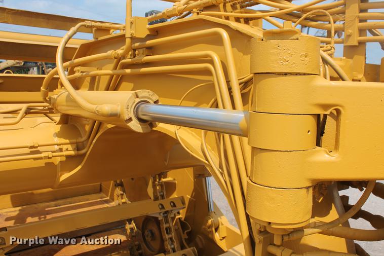 image for item DD5298 2005 Caterpillar 615C elevating scraper