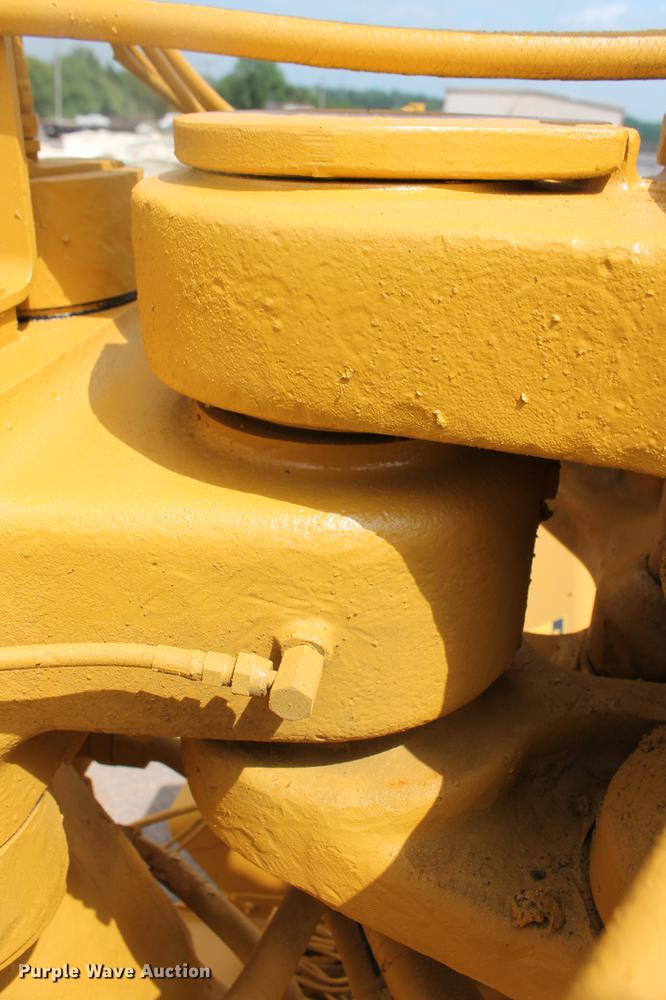 image for item DD5298 2005 Caterpillar 615C elevating scraper