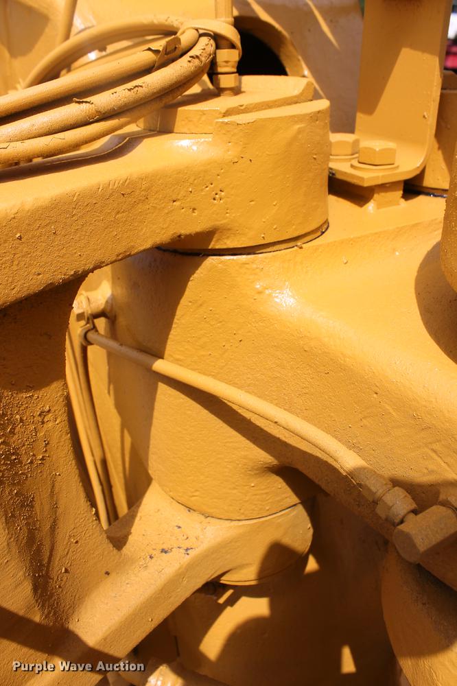 image for item DD5298 2005 Caterpillar 615C elevating scraper