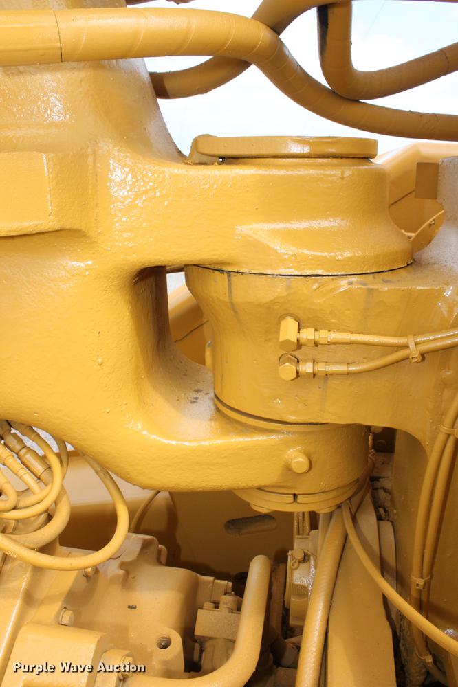 image for item DD5298 2005 Caterpillar 615C elevating scraper