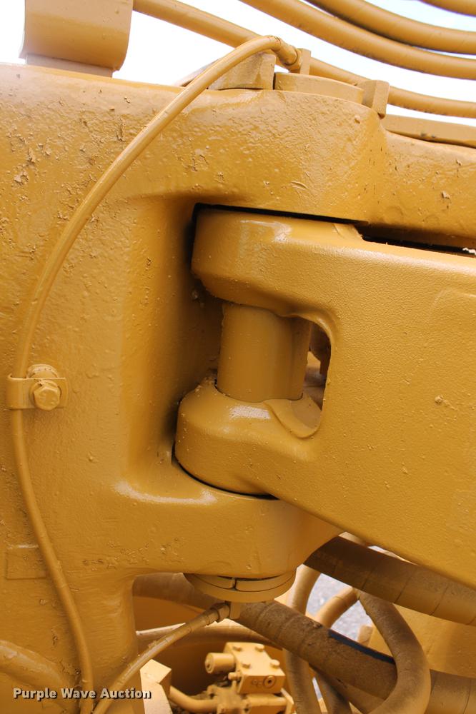 image for item DD5298 2005 Caterpillar 615C elevating scraper