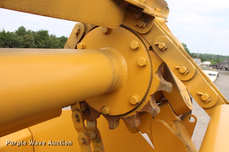 image for item DD5298 2005 Caterpillar 615C elevating scraper