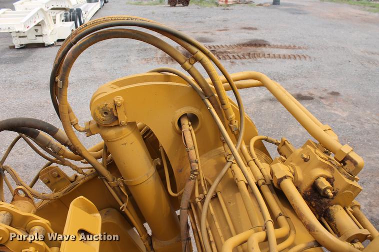 image for item DD5298 2005 Caterpillar 615C elevating scraper