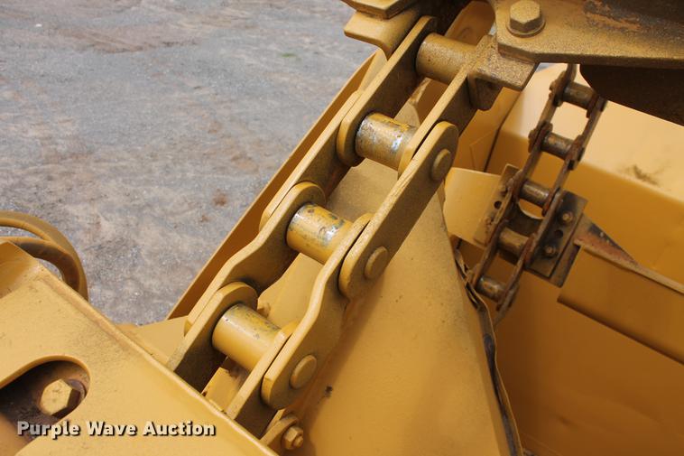 image for item DD5298 2005 Caterpillar 615C elevating scraper