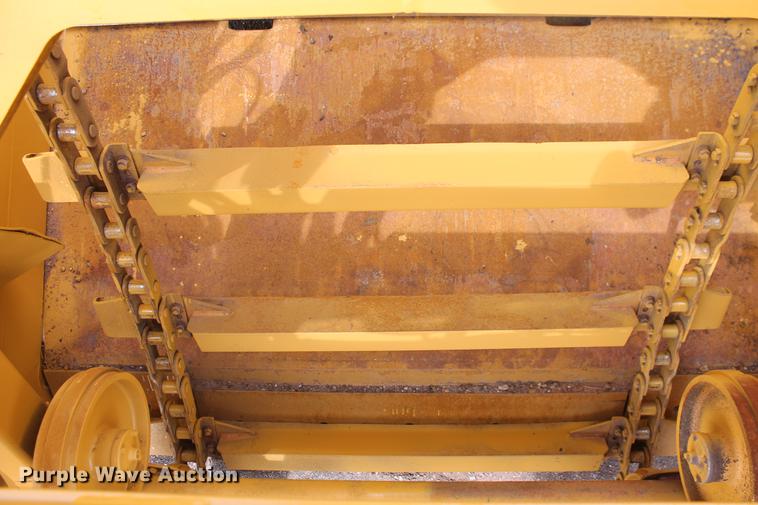 image for item DD5298 2005 Caterpillar 615C elevating scraper