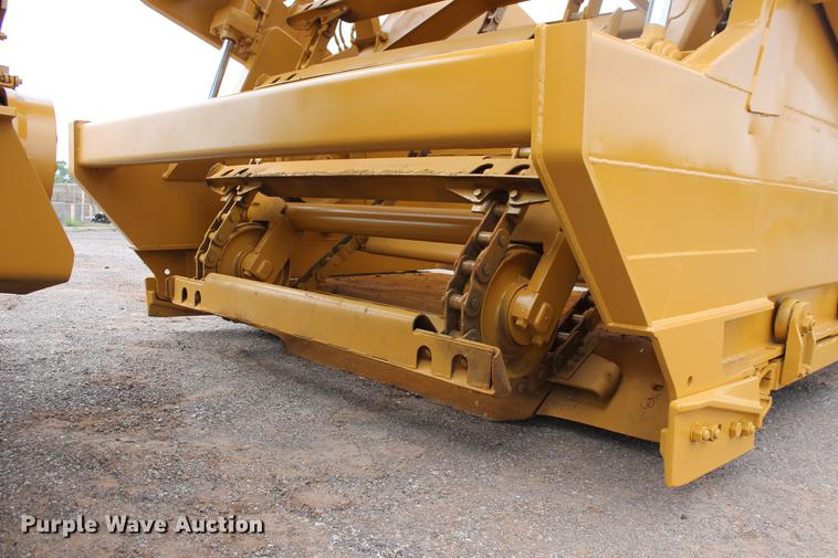 image for item DD5298 2005 Caterpillar 615C elevating scraper