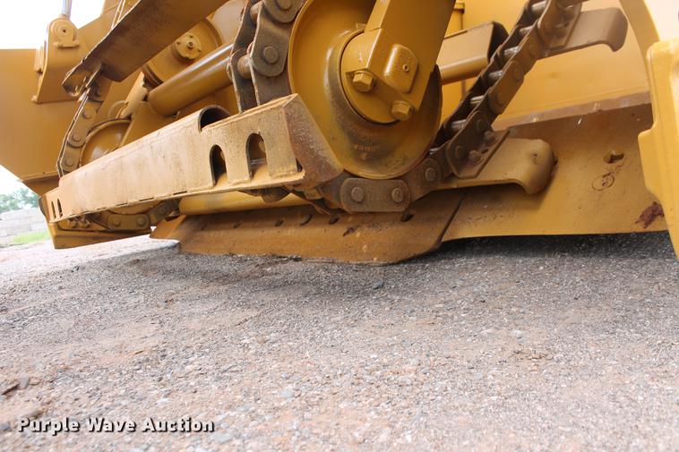 image for item DD5298 2005 Caterpillar 615C elevating scraper