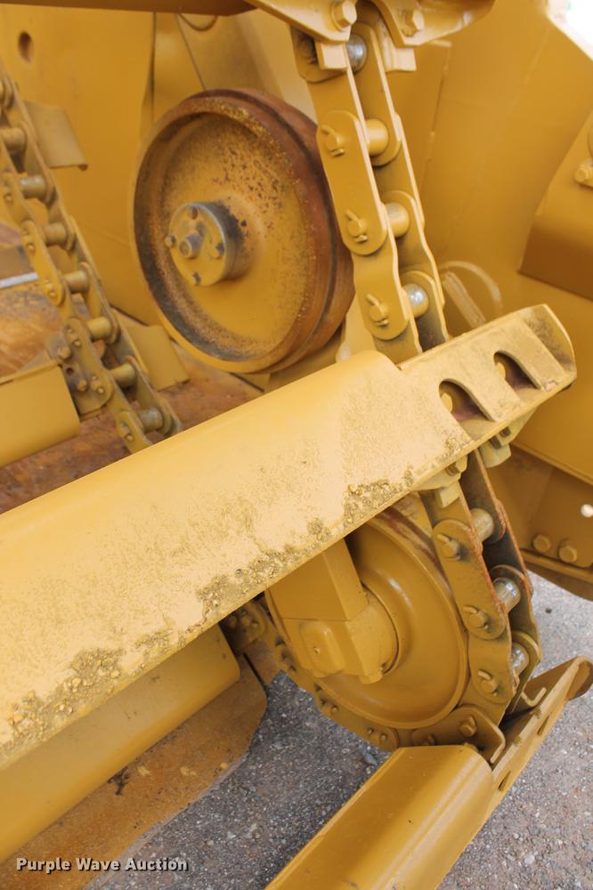 image for item DD5298 2005 Caterpillar 615C elevating scraper