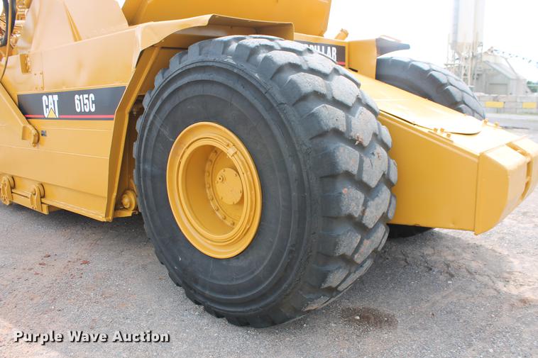 image for item DD5298 2005 Caterpillar 615C elevating scraper