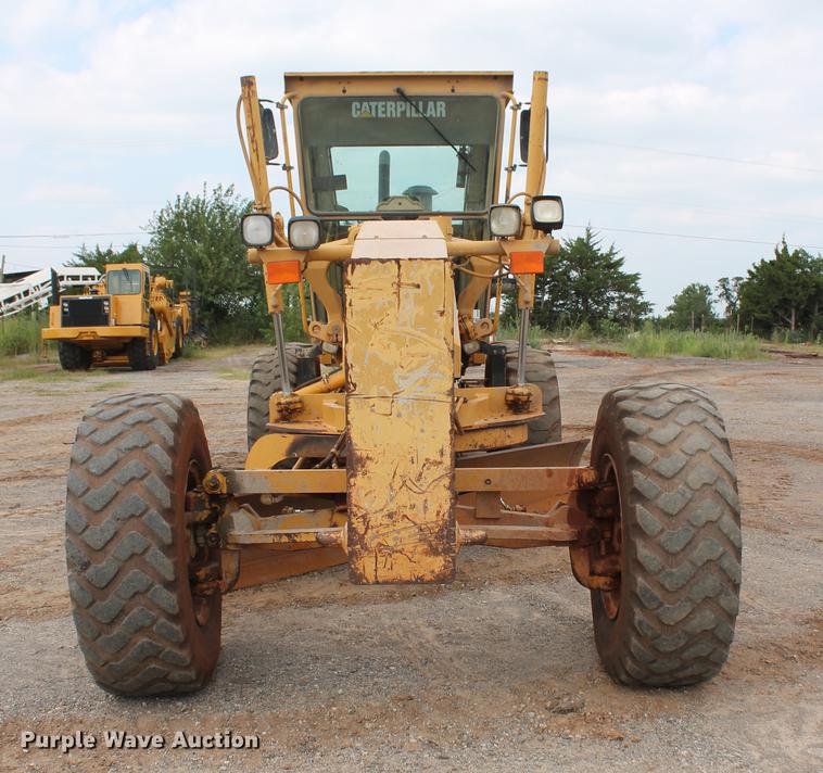 image for item DD5299 2002 Caterpillar 140H VHP motor grader