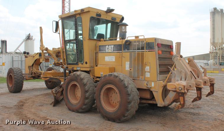 image for item DD5299 2002 Caterpillar 140H VHP motor grader