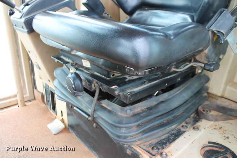 image for item DD5299 2002 Caterpillar 140H VHP motor grader