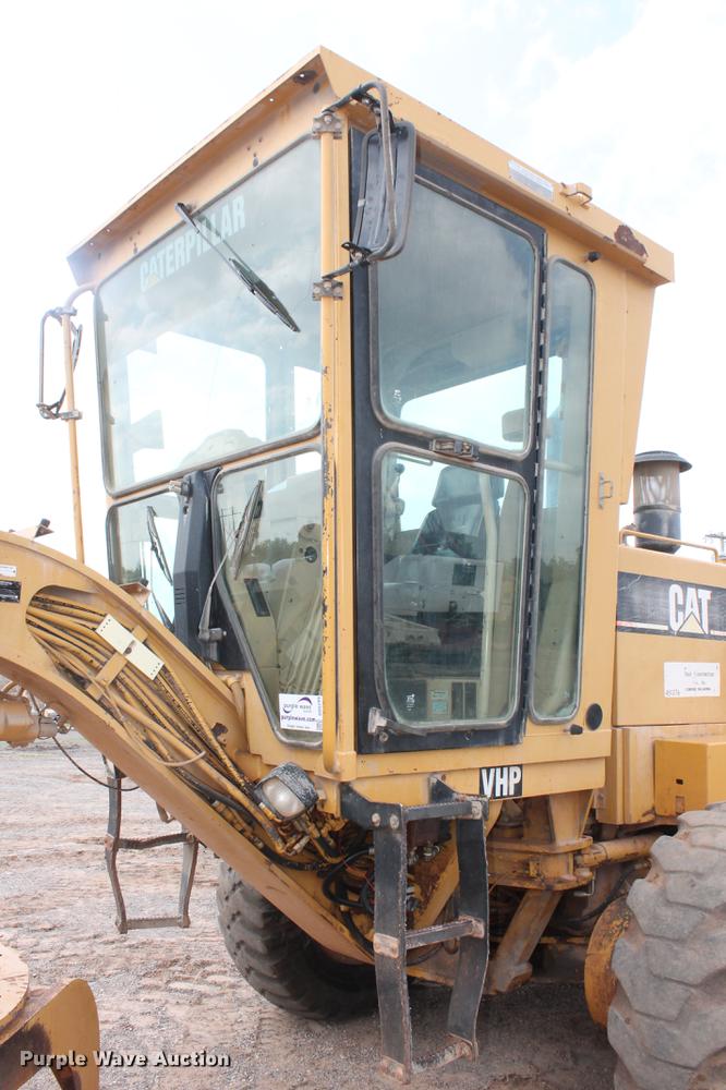 image for item DD5299 2002 Caterpillar 140H VHP motor grader