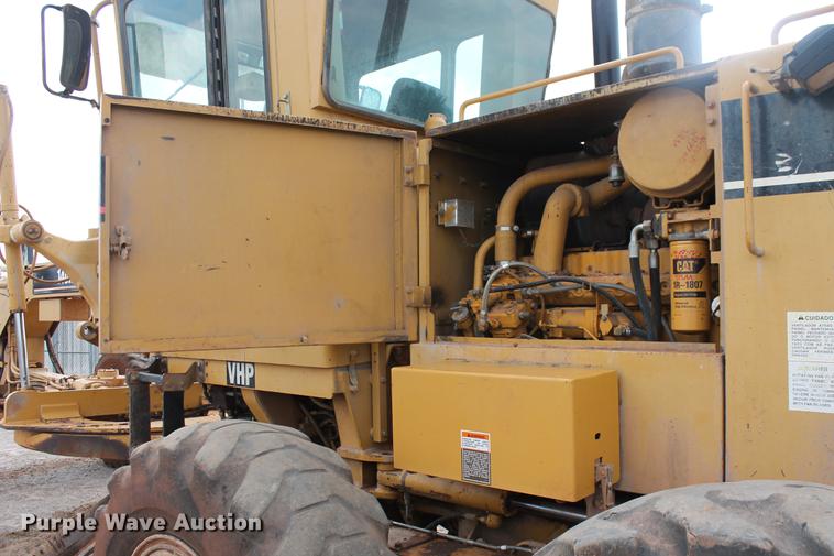 image for item DD5299 2002 Caterpillar 140H VHP motor grader
