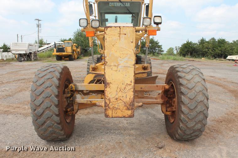 image for item DD5299 2002 Caterpillar 140H VHP motor grader