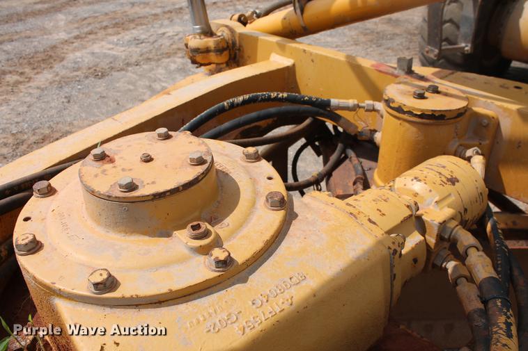 image for item DD5299 2002 Caterpillar 140H VHP motor grader