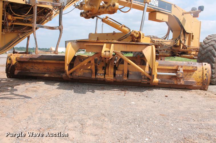 image for item DD5299 2002 Caterpillar 140H VHP motor grader