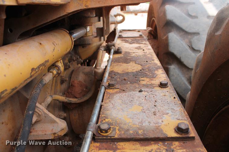 image for item DD5299 2002 Caterpillar 140H VHP motor grader