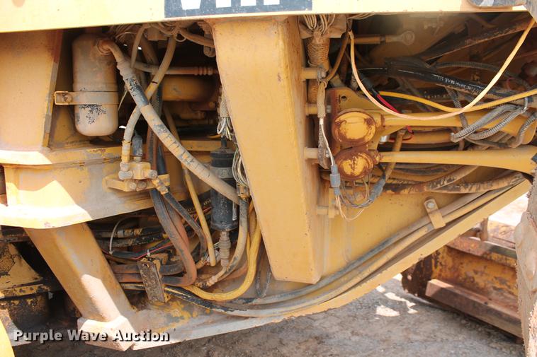 image for item DD5299 2002 Caterpillar 140H VHP motor grader