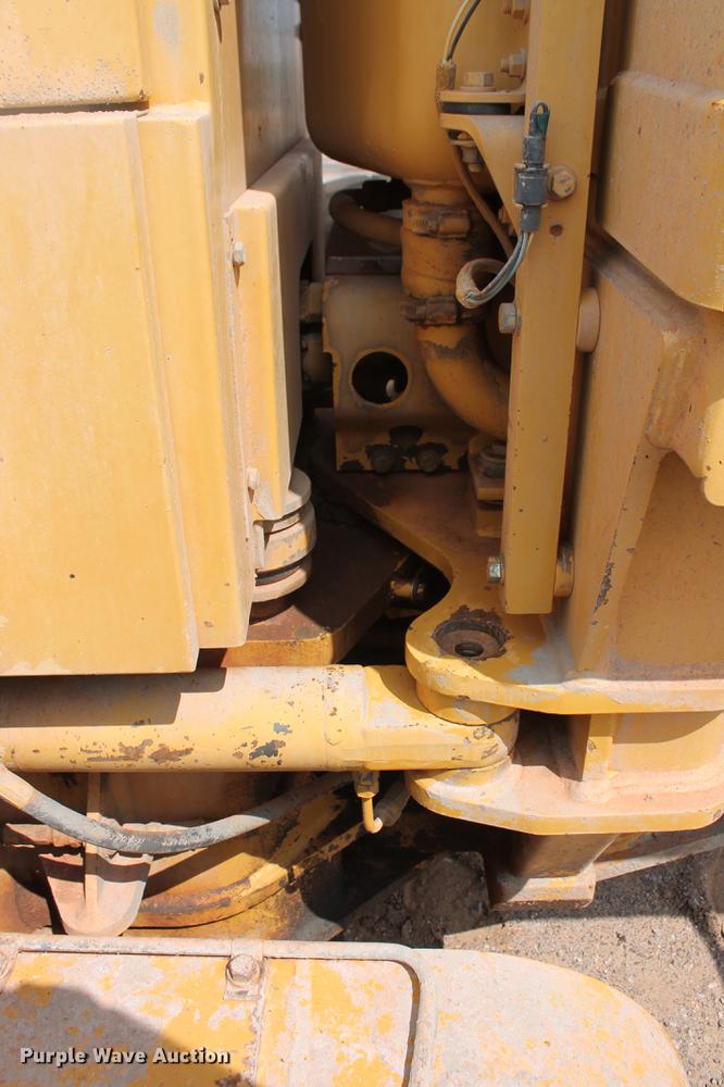 image for item DD5299 2002 Caterpillar 140H VHP motor grader