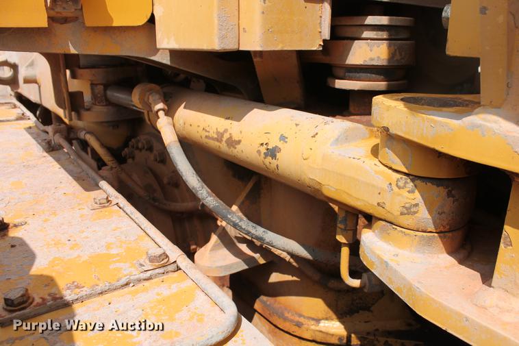 image for item DD5299 2002 Caterpillar 140H VHP motor grader