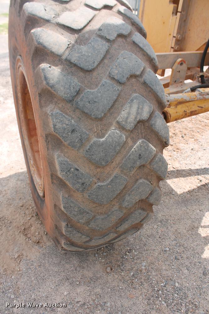 image for item DD5299 2002 Caterpillar 140H VHP motor grader