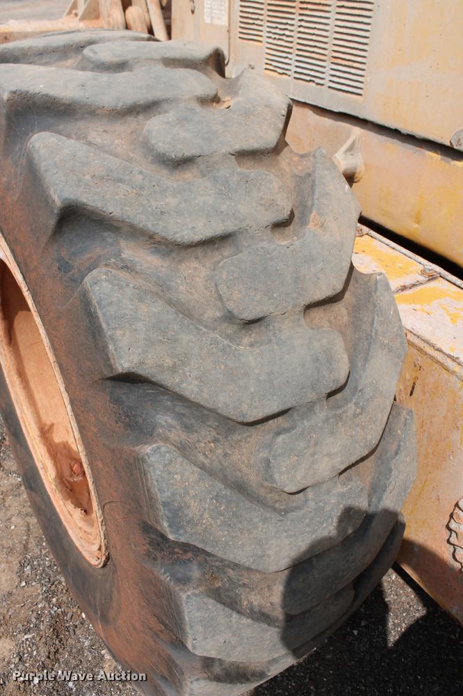 image for item DD5299 2002 Caterpillar 140H VHP motor grader