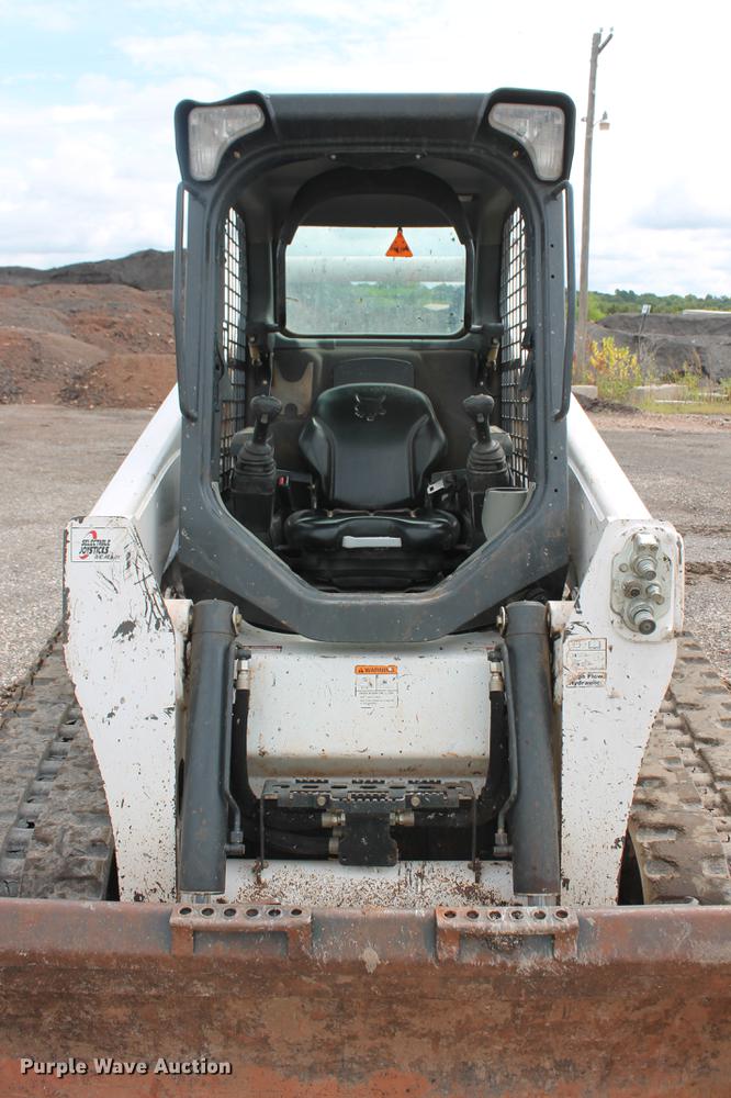 image for item DD5311 2014 Bobcat T870 skid steer