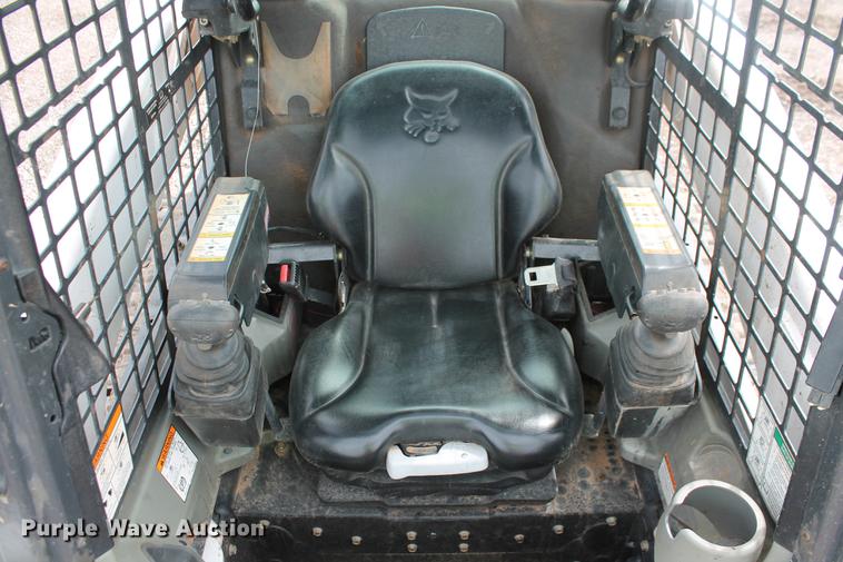 image for item DD5311 2014 Bobcat T870 skid steer