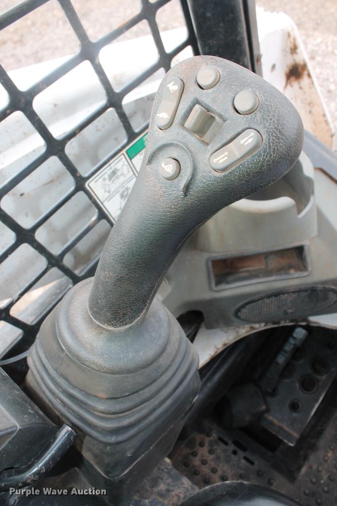image for item DD5311 2014 Bobcat T870 skid steer