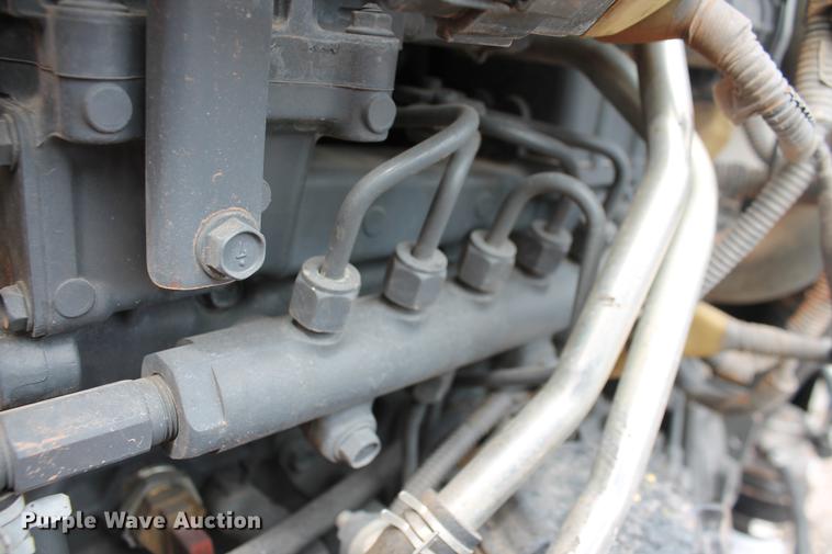 image for item DD5311 2014 Bobcat T870 skid steer