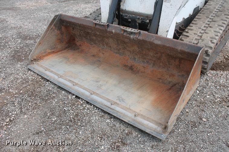 image for item DD5311 2014 Bobcat T870 skid steer