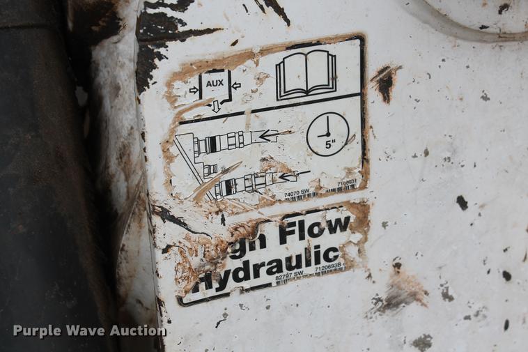 image for item DD5311 2014 Bobcat T870 skid steer