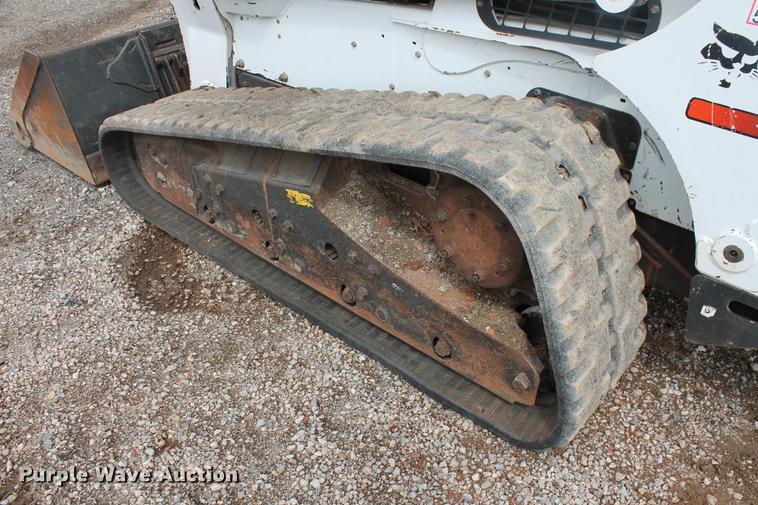 image for item DD5311 2014 Bobcat T870 skid steer
