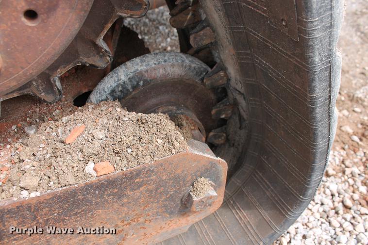 image for item DD5311 2014 Bobcat T870 skid steer