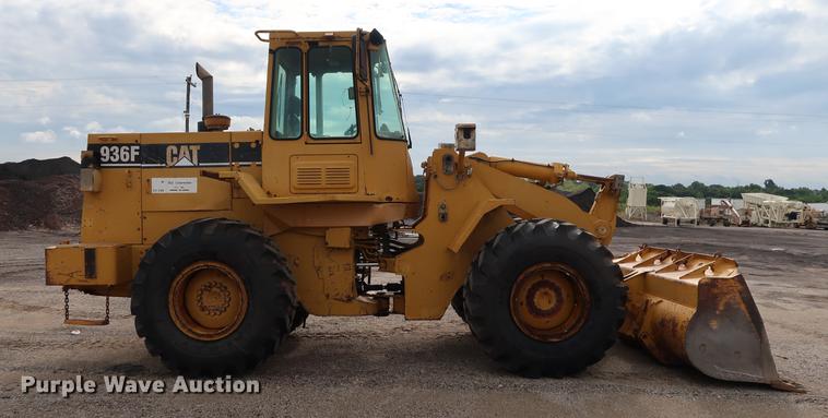 image for item DD5316 1993 Caterpillar 936F wheel loader