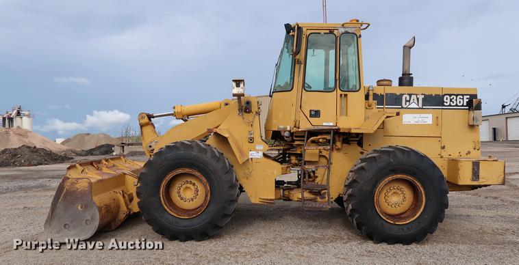image for item DD5316 1993 Caterpillar 936F wheel loader