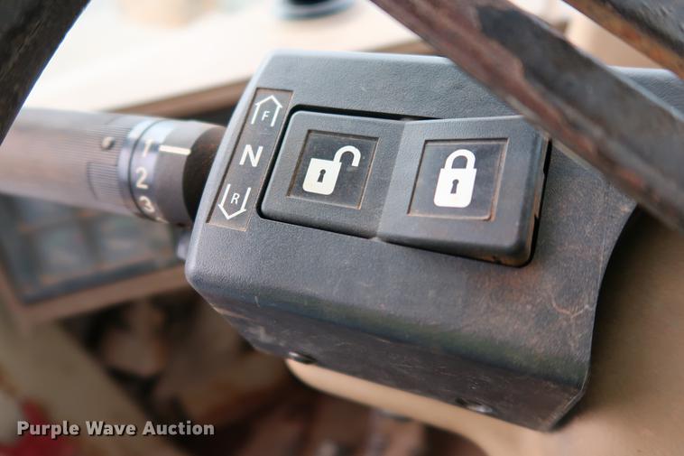 image for item DD5316 1993 Caterpillar 936F wheel loader