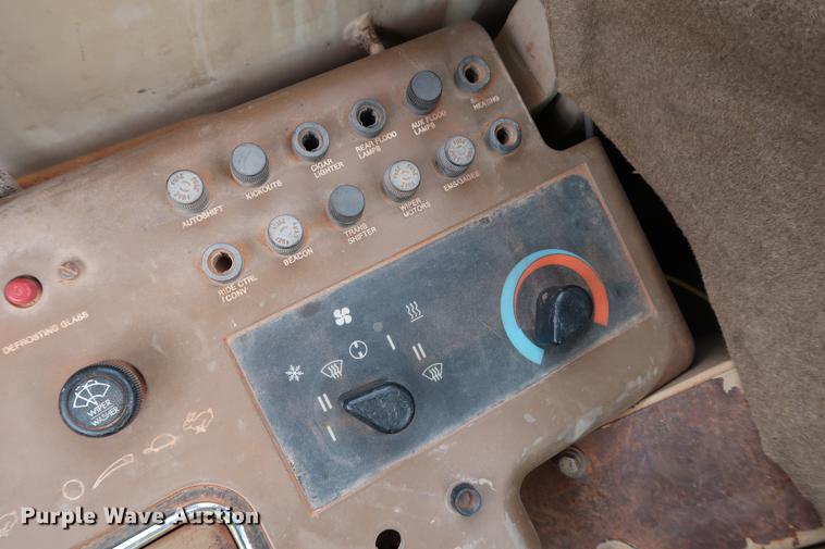 image for item DD5316 1993 Caterpillar 936F wheel loader