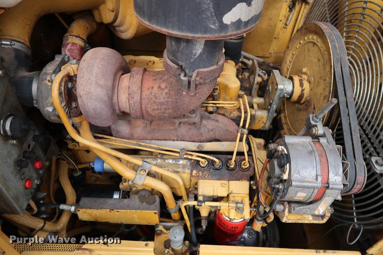 image for item DD5316 1993 Caterpillar 936F wheel loader