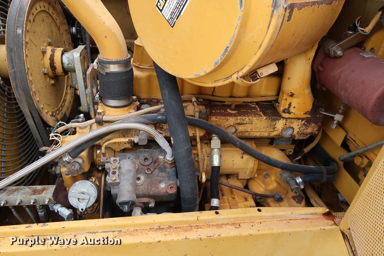 image for item DD5316 1993 Caterpillar 936F wheel loader