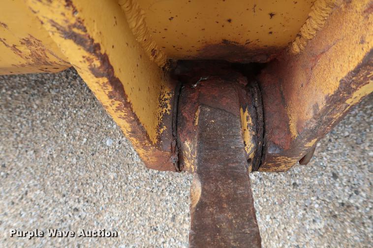 image for item DD5316 1993 Caterpillar 936F wheel loader