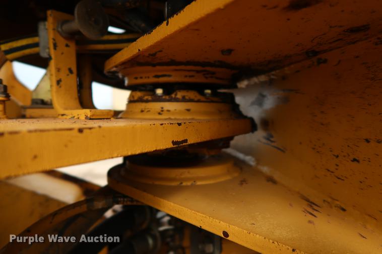 image for item DD5316 1993 Caterpillar 936F wheel loader