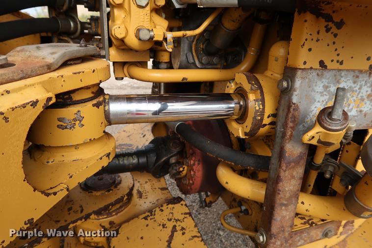 image for item DD5316 1993 Caterpillar 936F wheel loader